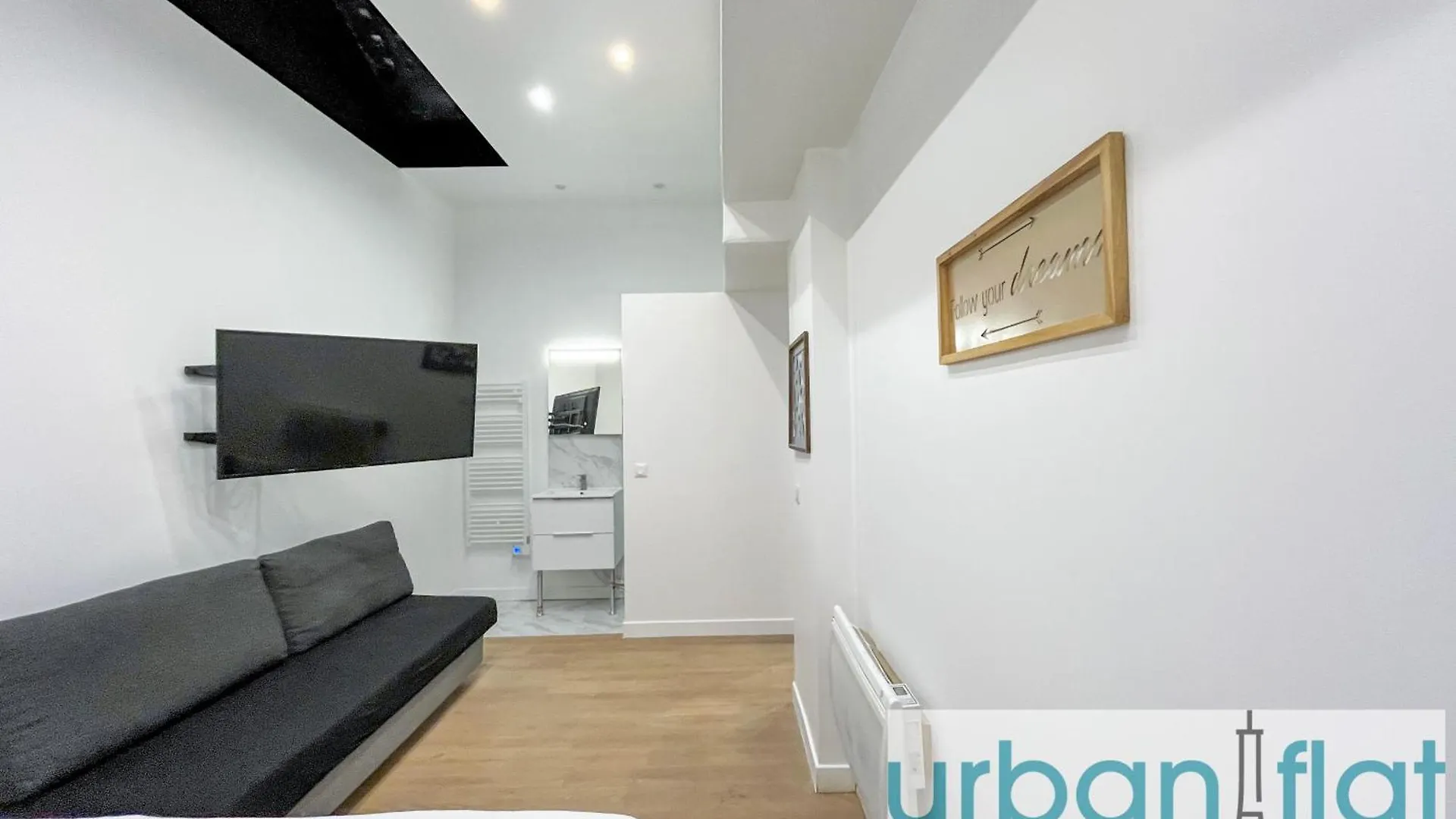 Urban Flat 52 - Charming 2 Bdr Flat In Center Of