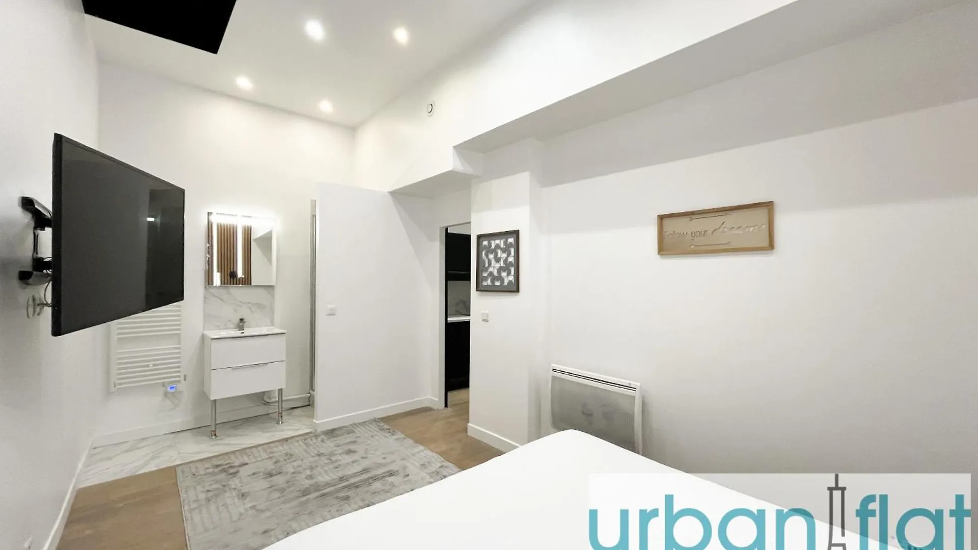 Urban Flat 52 - Charming 2 Bdr Flat In Center Of * Paris